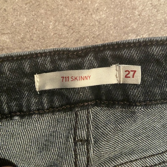 Levi’s 711 ripped skinny jeans - Picture 2 of 3
